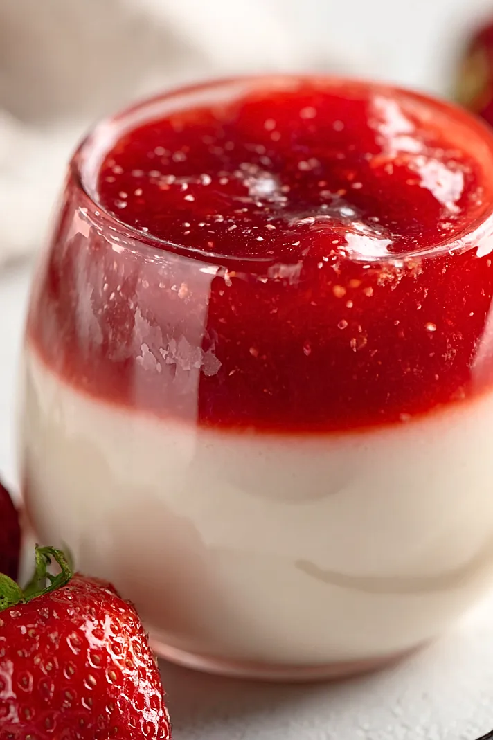 strawberry panna cotta